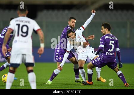 Riccardo Sottil (Cagliari)Cristiano Biraghi (Fiorentina)Giacomo Bonaventura (Fiorentina) durante la partita italiana 'serie A' tra Fiorentina 1- 0 Cagliari allo stadio Artemio Franchi il 10 gennaio 2021 a Firenze. Credit: Maurizio Borsari/AFLO/Alamy Live News Foto Stock