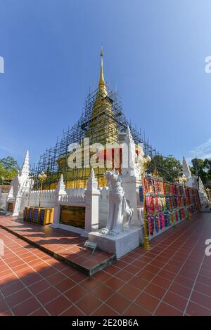 Phra che chae haeng Temple provincia di Nan, Thailandia, è in fase di ristrutturazione annuale e importante destinazione turistica per i turisti. Foto Stock