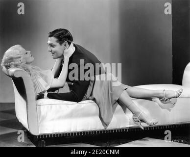 JEAN HARLOW e CLARK GABLE Pubblicità Ritratto per TENERE IL VOSTRO MAN 1933 regista SAM WOOD sceneggiatura Anita Loos e Howard Emmett Rogers possiede Gilbert Adrian Metro Goldwyn Mayer Foto Stock