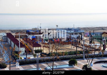 Riccione spiaggia in inverno, sabbia e mare, senza persone Foto Stock