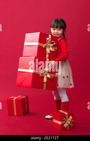 Felici regali di festa della bambina Foto Stock