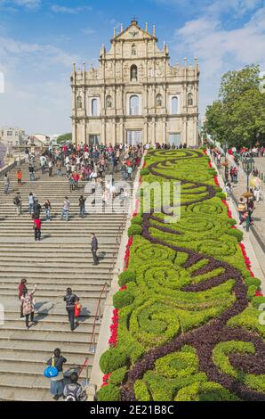 Macao, Cina. Rovine della cattedrale di San Paolo del XVII secolo. Ruinas do Sao Paulo. Rimane solo la facciata. San Paolo fa parte della storia Foto Stock