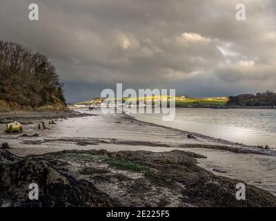 Instow, North Devon, Inghilterra il giorno degli inverni, ma il sole splende ancora lì. Foto Stock