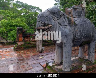 Statua dell'Elefante Khai Dinh Royal Tomba a Hue, Vietnam Foto Stock