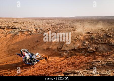 Neom, Arabia Saudita. 11 Gennaio 2021. 99 Vega Puerta Javier (esp), Yamaha, Pont Grup Yamaha, originale di Motul, Moto, Bike, crash d'azione, incidente durante l'ottava tappa della Dakar 2021 tra Sakaka e Neom, in Arabia Saudita il 11 gennaio 2021 - Foto Frederic le Floc& 039;h/DPPI/LM Credit: Gruppo Editoriale LiveMedia/Alamy Live News Foto Stock