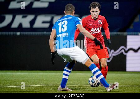 DEN BOSCH, PAESI BASSI - GENNAIO 11: (L-R): Christophe van Zutphen del FC Den Bosch, Mohamed Taabouni di Jong AZ durante l'olandese Keukenkampioendivisio Foto Stock