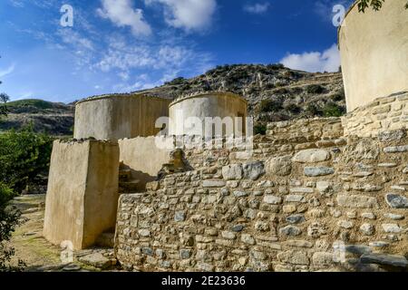 Nachbau Rekonstruktion, Steinzeitliche Ausgrabungsstaette Chirokitia, Zypern Foto Stock
