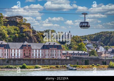 Una gondola della funivia attraverso il fiume Reno a Coblenza, Germania Foto Stock