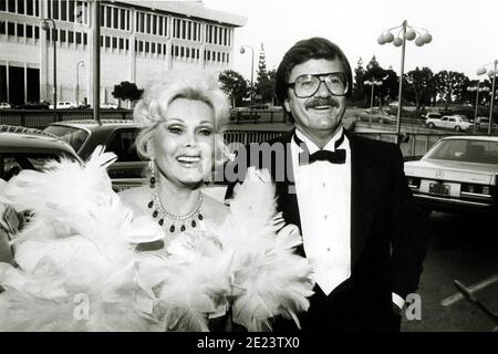 ZSA Zsa Gabor e Mark Andrews Credit: Ralph Dominguez/MediaPunch Foto Stock