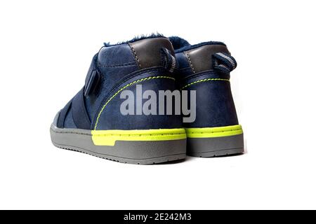 Paio di stivali demi-season blu scuro per bambini Foto Stock