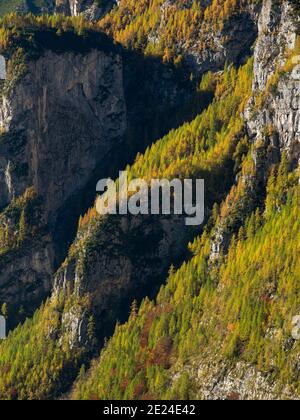 Valle Corpassata in Civetta - Gruppo Moiazza nelle dolomiti del Veneto. Civetta fa parte delle Dolomiti, patrimonio dell'umanità dell'UNESCO. Europa, C. Foto Stock