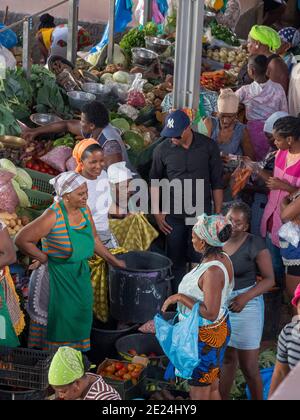 Mercado Municipale di Praia a Platone. La capitale Praia sull'isola di Santiago (Ilha de Santiago), Capo Verde nell'atlantico equatoriale. Foto Stock