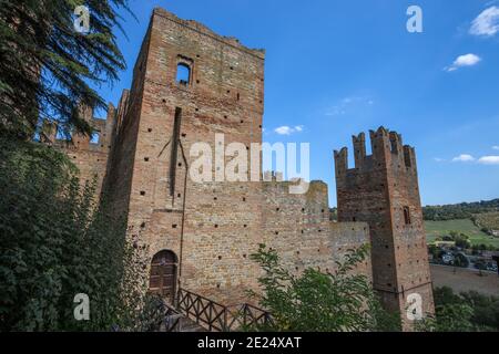 CASTELL 'ARQUATO, 25 AGOSTO 2020 - il castello della città medievale di Castelll'Arquato, provincia di Piacenza, Emilia Romagna, Italia Foto Stock