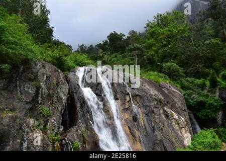 Cascate di Tiger a Bodimettu, Tamilnadu Foto Stock