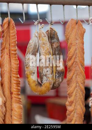 Osch-Bazaar, macelleria. La capitale Bishkek . Asia, Asia centrale, Kirghizistan Foto Stock