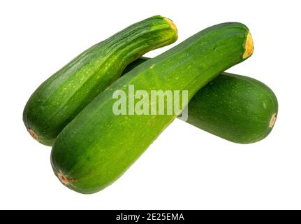 Tre squash verdi coltivati in casa, isolati su uno sfondo bianco. Foto Stock