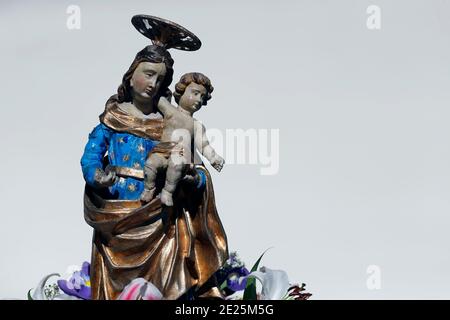 Chiesa cattolica durante l'epidemia di covid-19. Massa presunzione. Notre Dame de la Gorge. Francia. Foto Stock