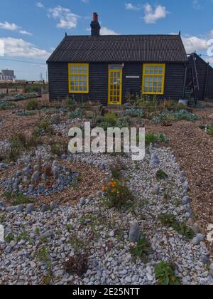 Derek Jarman's Prospect Cottage, ex residenza vittoriana dei pescatori, Dungeness, Kent, Inghilterra Foto Stock