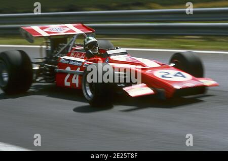 Silvio MOSER guida la vettura di F1 Bellasi-Ford a piena velocità durante il Gran Premio di Francia 1970, sul circuito di Charade vicino a Clermont-Ferrand. Foto Stock