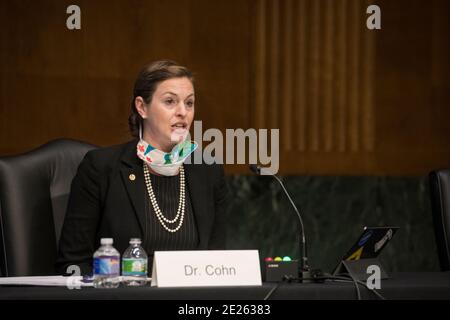 Dr. Lindsay P. Cohn Professore associato, U.S. Naval War College appare prima di una commissione del Senato per l'audizione dei servizi Armed per esaminare il controllo civile delle forze armate, nel palazzo degli uffici del Senato Dirksen a Washington, DC, Martedì, 12 gennaio 2021. Credito: Rod Lammey/CNP /MediaPunch Foto Stock