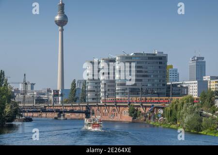 BVG, Trias-Haus, Spree, Holzmarktstraße, Mitte, Berlino, Germania Foto Stock