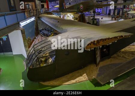 Vista su un aliante Horsa in mostra presso l'Army Flying Museum, un museo dell'aviazione militare a Stockbridge, Hampshire, Regno Unito. Foto Stock