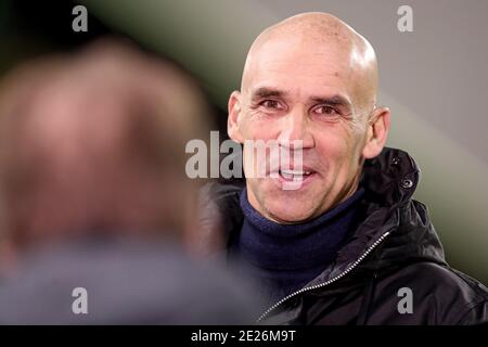 ARNHEM, PAESI BASSI - GENNAIO 12: (L-R): Capo allenatore Thomas Letsch di Vitesse durante la partita olandese Eredivisie tra Vitesse e FC Utrecht a Gelre Foto Stock