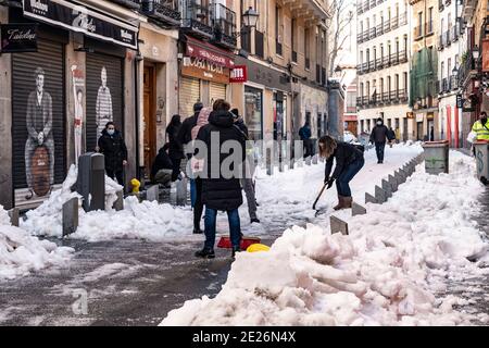 Madrid, Spagna. 12 gennaio 2021. Capitale di Madrid dopo la tempesta Filomena, martedì 12, Madrid Credit: CORDON PRESS/Alamy Live News Foto Stock