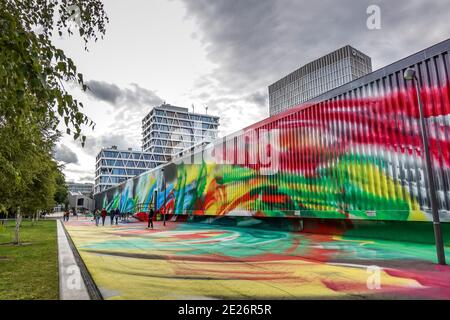 Kunstausstellung von Katharina Grosse 'IT wasn´t us', Rieckhallen, Hamburger Bahnhof, Moabit, Mitte, Berlino, Deutschland Foto Stock