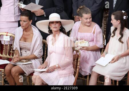 La principessa Stephanie di Monaco, la principessa Caroline di Hannover, Camille Gottlieb, la principessa Alexandra di Hannover assistono alle nozze del Principe Alberto II di Monaco e di Charlene Wittstock nella Cour d’Honneur del Palazzo, Monte Carlo, Monaco, il 02 luglio 2011. Foto di Frederic Nebinger/ABACAPRESS.COM Foto Stock