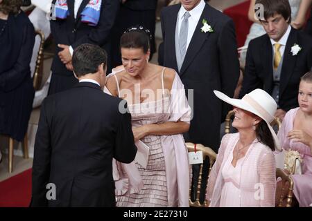 Il presidente francese Nicolas Sarkozy, la principessa Stephanie di Monaco, la principessa Carolina di Hannover, Camille Gottlieb partecipano alle nozze del principe Alberto II di Monaco e Charlene Wittstock nella Cour d’Honneur del Palazzo, Monte Carlo, Monaco, il 02 luglio 2011. Foto di Frederic Nebinger/ABACAPRESS.COM Foto Stock