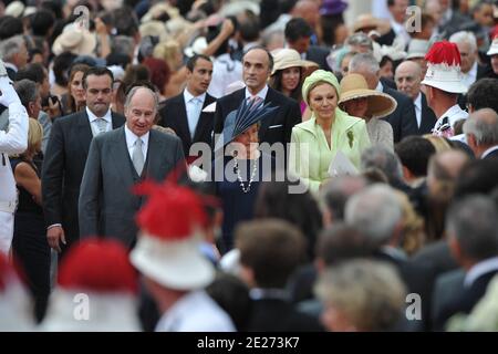 Il principe Karim Aga Khan, Bernadette Chirac e Farah Diba partì dopo la cerimonia di matrimonio religioso del principe Abert II di Monaco a Charlene Wittstock, che si è tenuta nel cortile principale del Palazzo del Principe a Monaco il 2 luglio 2011. Alle celebrazioni partecipano una lista di ospiti di famiglie reali, celebrità globali e capi di stato. Foto di ABACAPRESS.COM Foto Stock