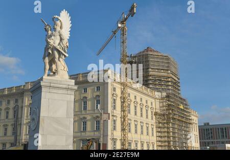 Baustelle, Westfassade, Humboldtforum, Schloßplatz, nel quartiere Mitte di Berlino, Deutschland Foto Stock