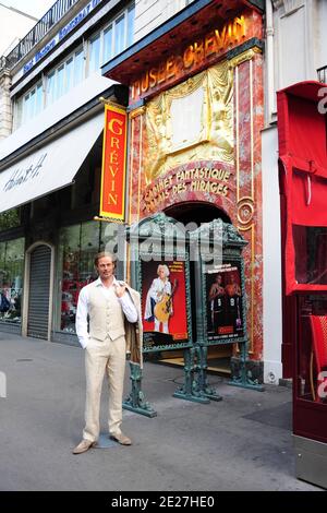 Il lavoro di cera di Brad Pitt è in mostra al suo svelamento fuori del Musee Grevin a Parigi, in Francia, il 26 luglio 2011. Foto di Nicolas Briquet/ABACAPRESS.COM Foto Stock