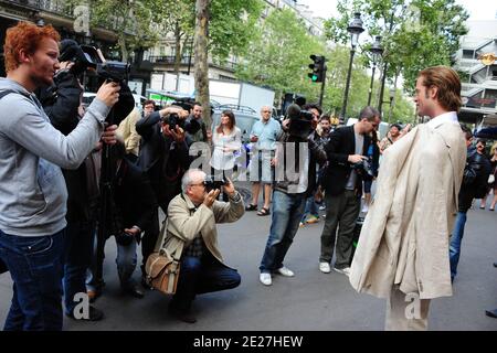 Il lavoro di cera di Brad Pitt è in mostra al suo svelamento fuori del Musee Grevin a Parigi, in Francia, il 26 luglio 2011. Foto di Nicolas Briquet/ABACAPRESS.COM Foto Stock