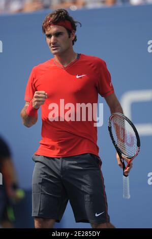 Roger Federer di Suis in azione contro il re Cilico di Marin Croazia durante il giorno 6 al US Open, a Flushing Meadows, New York City, NY, USA, 3 settembre 2011. Foto di Mehdi Taamallah/ABACAPRESS.COM Foto Stock