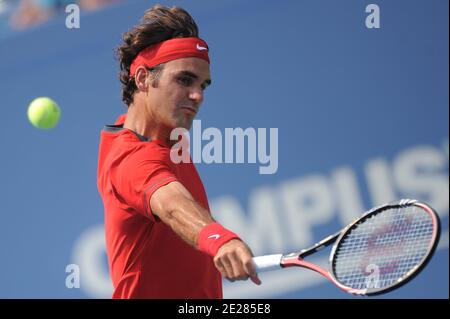 Roger Federer di Suis in azione contro il re Cilico di Marin Croazia durante il giorno 6 al US Open, a Flushing Meadows, New York City, NY, USA, 3 settembre 2011. Foto di Mehdi Taamallah/ABACAPRESS.COM Foto Stock