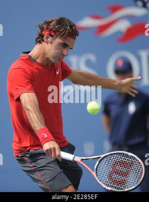 Roger Federer di Suis in azione contro il re Cilico di Marin Croazia durante il giorno 6 al US Open, a Flushing Meadows, New York City, NY, USA, 3 settembre 2011. Foto di Mehdi Taamallah/ABACAPRESS.COM Foto Stock