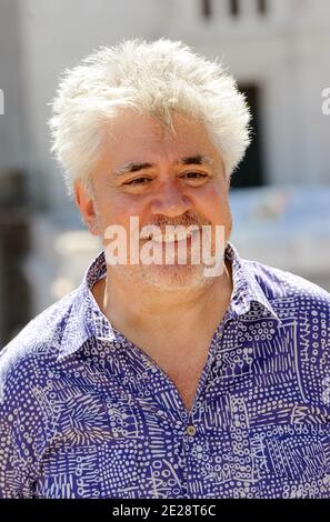 Il regista Pedro Almodovar partecipa alla fotocellula 'la pelle i Live in' (la Piel Que Habito) di fronte al monumento Vittoriano a Roma, Italia, il 21 settembre 2011. Foto di Eric Vandeville/ABACAPRESS.COM Foto Stock