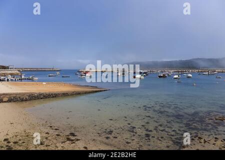 Porto di pesca di Muxia, la Coruña, Galizia, Spagna Foto Stock