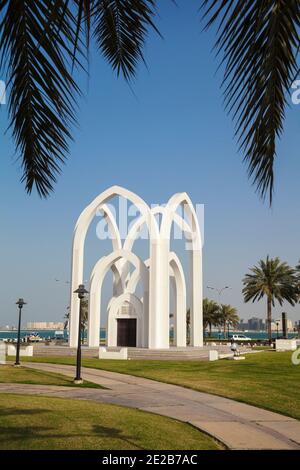 Il Qatar Doha, monumento in El Bidda Park Foto Stock