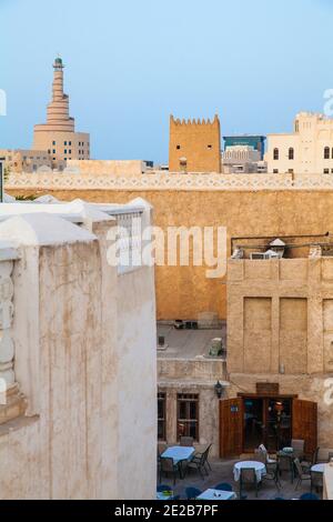 Il Qatar Doha, Fanar Qatar centro culturale islamico e Souq Waqif Foto Stock