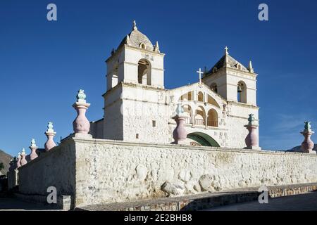 Santa Ana de Maca Chiesa di Maca Canyon del Colca, Arequipa, Perù Foto Stock