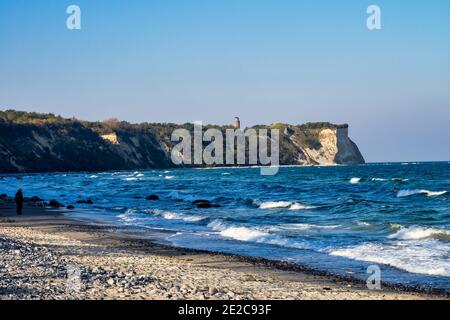 Bella vista del famoso faro di Kap Arkona in estate, isola di Ruegen, Mar Baltico, Germania in Europa Foto Stock