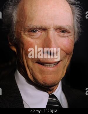 Il regista Clint Eastwood partecipa alla prima di 'J. Edgar' si è tenuto al Newseum di Washington, DC, USA l'8 novembre 2011. Foto di Olivier Douliery/ABACAPRESS.COM Foto Stock