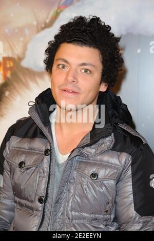 KeV Adams partecipa alla prima di 'Happy Feet 2' tenutasi al Cinema Gaumont Opera, a Parigi, Francia, il 4 dicembre 2011. Foto di Alban Wyters/ABACAPRESS.COM Foto Stock