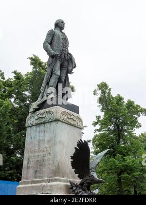 BUDAPEST, UNGHERIA- MAGGIO, 27, 2019: Statua di bronzo di george washington al parco di varosliget Foto Stock