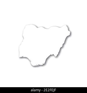 Nigeria - Mappa della silhouette 3D bianca dell'area del paese con ombreggiatura su sfondo bianco. Semplice illustrazione vettoriale piatta. Illustrazione Vettoriale