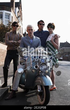 GRAN BRETAGNA / Inghilterra / Londra /mods su vespa scooter posizionamento a londra Foto Stock