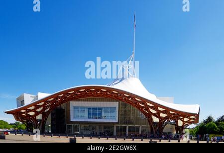 Francia, città di Metz, il Centre Pompidou-Metz è un'istituzione pubblica di cooperazione culturale d'arte, di stili: Architettura moderna, postmodernismo, struct Foto Stock